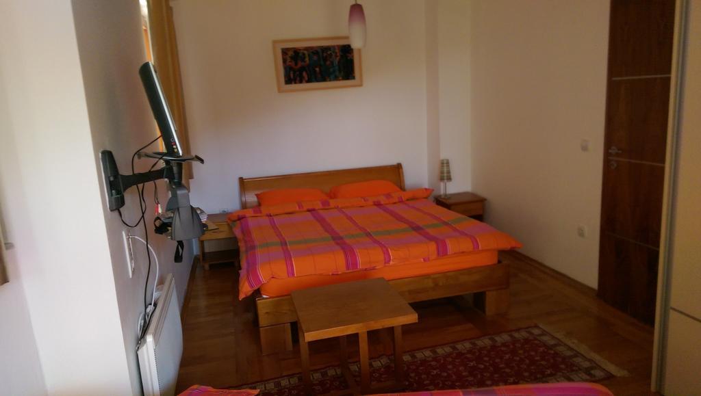 Holiday House Villa Neda Utjeha Habitación foto
